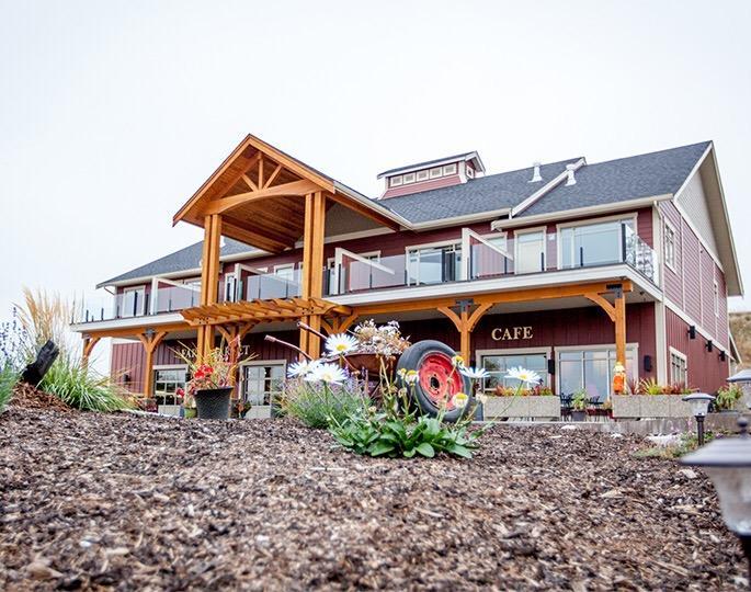 Hillcrest Farm Market B&B Kelowna Bagian luar foto